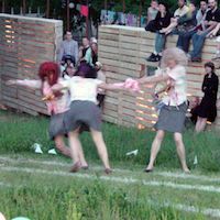 Cohabitation commune mesure, 2004